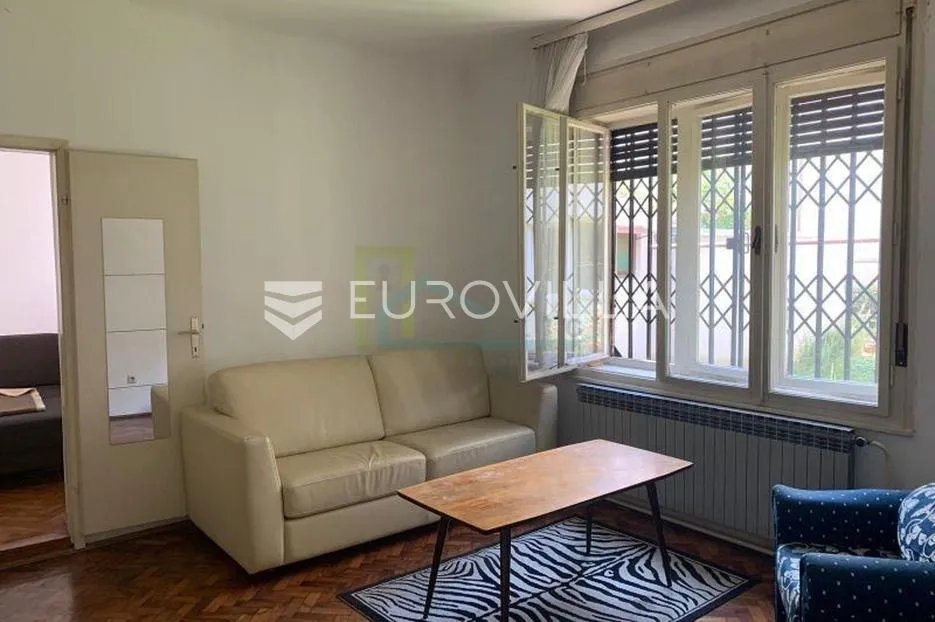Zagreb, Šalata, trosoban stan 81 m² s tavanom, adaptacija