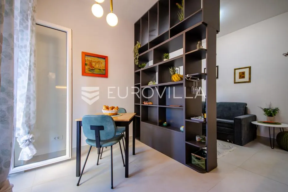 split, tršćanska - renovirani stan s parkirnim mjestom - slika 17