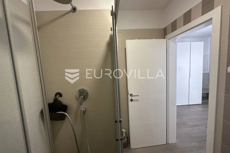 ližnjan, moderna kuća zadnja u nizu 175 m² s uređenim vrtom, bazenom i pogledom more - slika 34