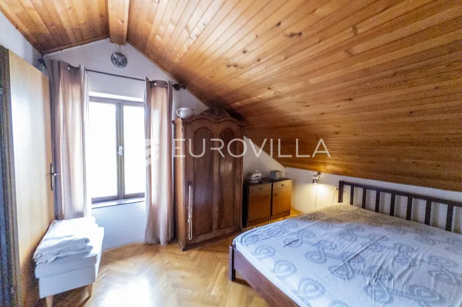 otok hvar - lijepa kamena kuća na mirnoj lokaciji - slika 23