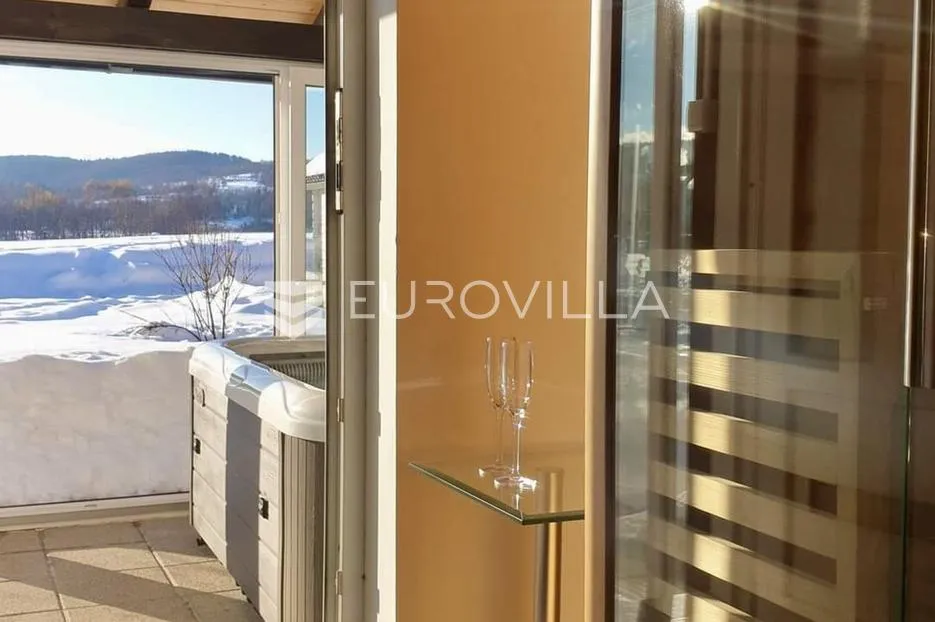 ravna gora, prostrana kuća od 345 n2 s finskom saunom i jacuzzijem - slika 5