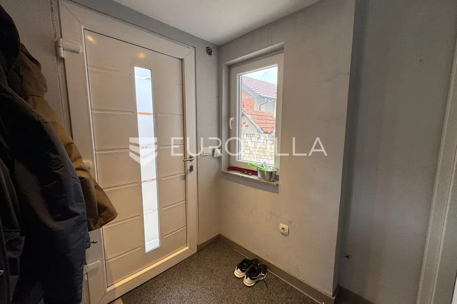 đakovo, moderan trosoban stan s balkonom, 83 m² - slika 11