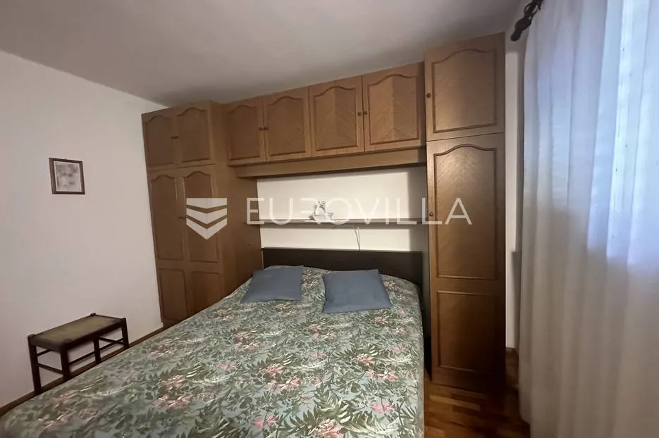 štinjan, prekrasna kuća u nizu s vrtom i pogledom more 300 m² - slika 22