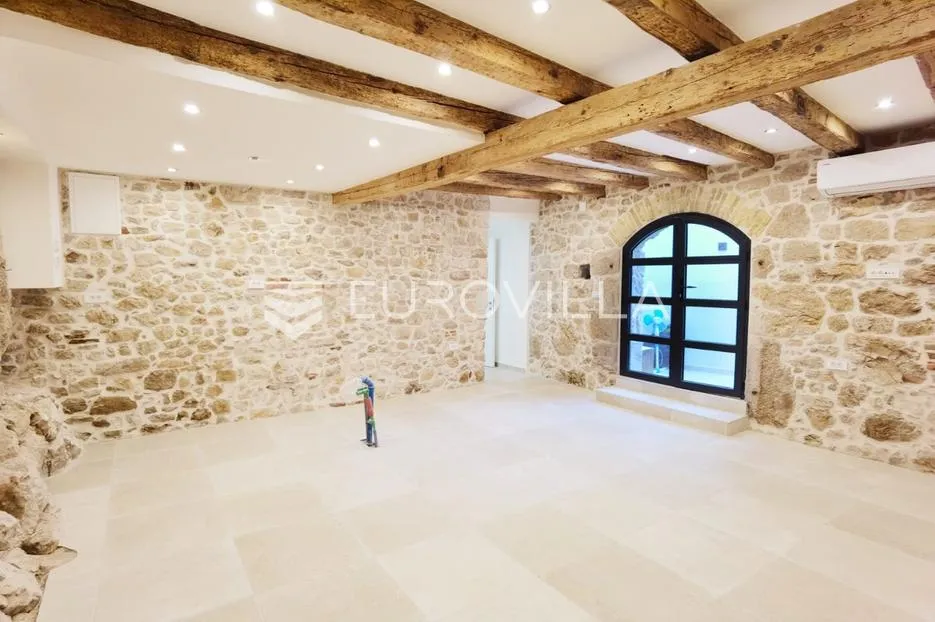 šibenik, centar, kamena kuća na tri etaže, 250 m od mora - slika 9