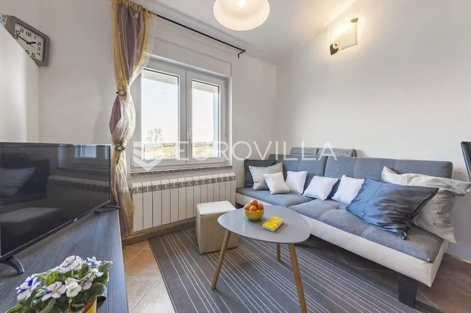pula, apartmanska kuća na izoliranoj lokaciji - slika 9