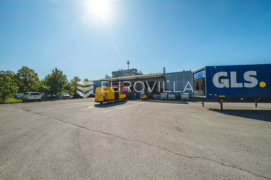 zagreb, borongajska cesta, prostrani prostor 1000 m2 za zakup s parkingom - slika 9