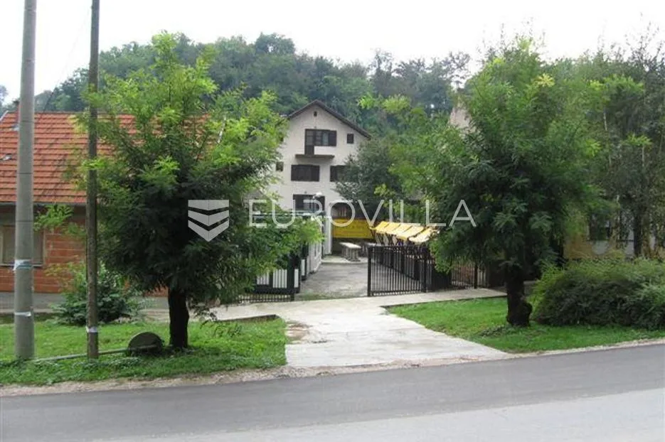 ilok centar, tržnica /zemljište 198 m² - slika 2