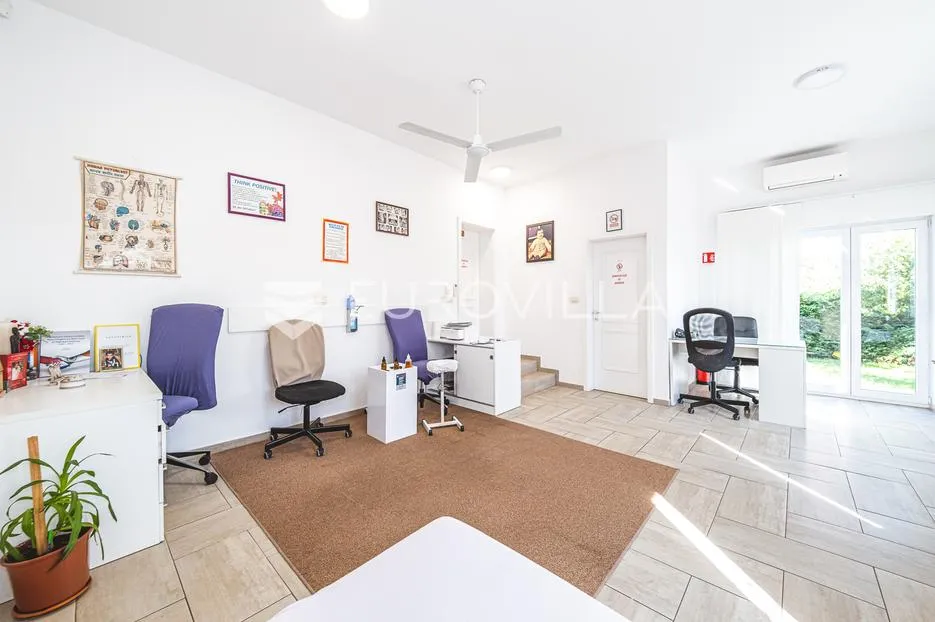 samobor, prekrasna moderna kuća 301 m² - slika 18