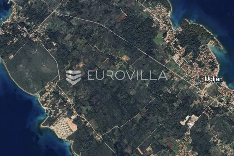 Ugljan, građevinsko zemljište 100 m od mora s otvorenim pogledom, vrhunskim potencijalom - Ugljan, Preko