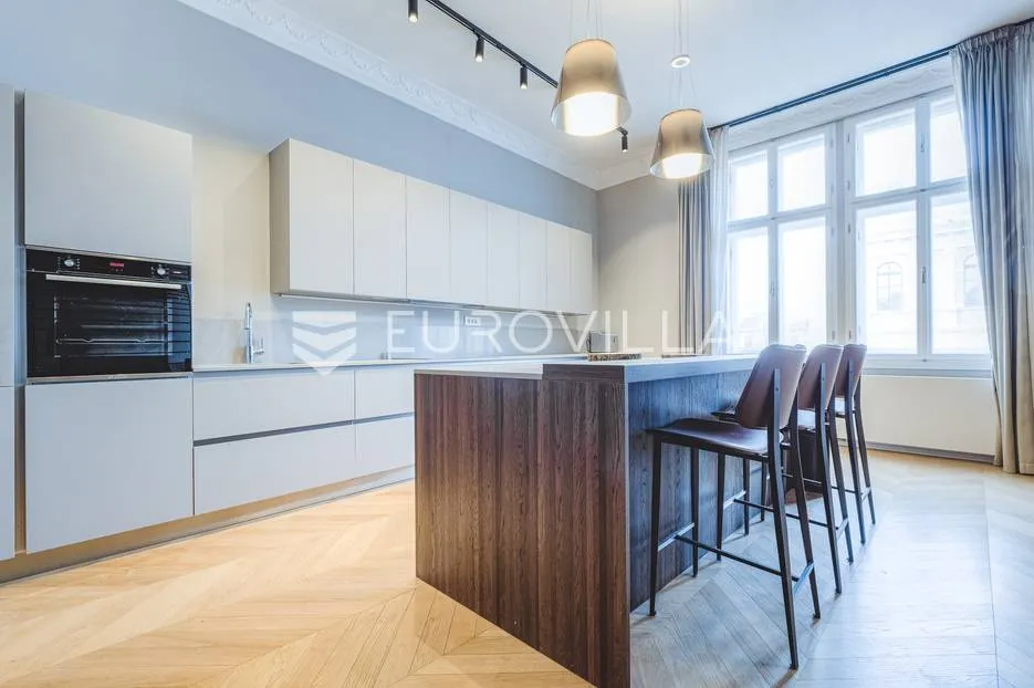 zagreb, zrinjevac luksuzan namješten četverosoban stan 170 m² - slika 8
