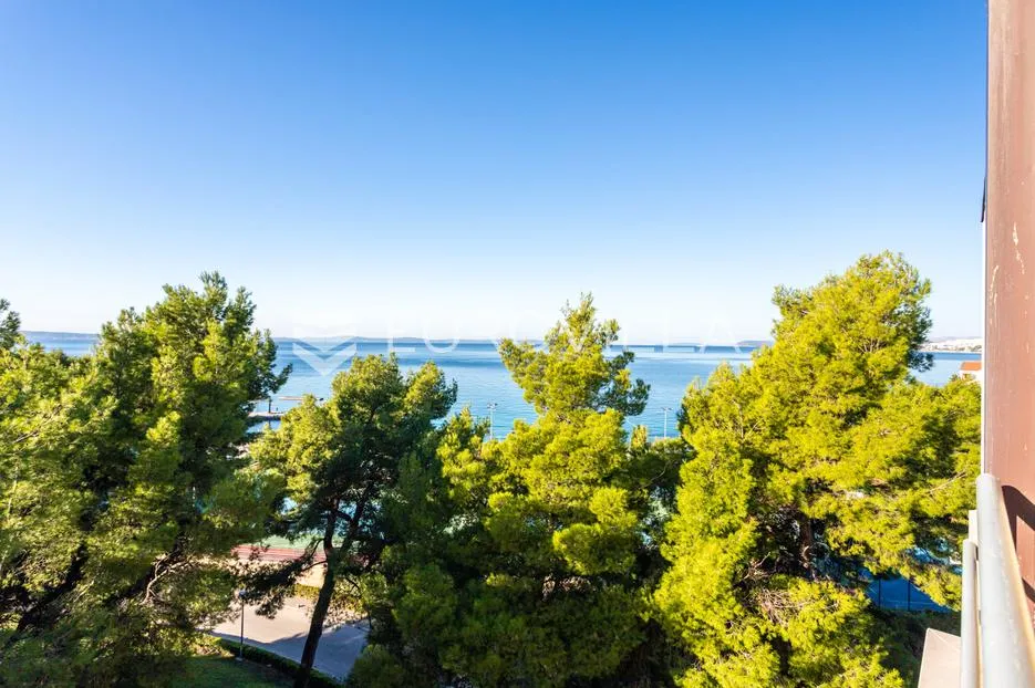 podstrana, luksuzan stan s panoramskim pogledom na more, prvi red do mora - slika 16