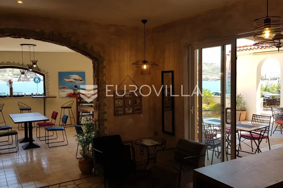 pag, moderan mini hotel s osam soba, apartmanom, restoranom i teretanom - slika 31