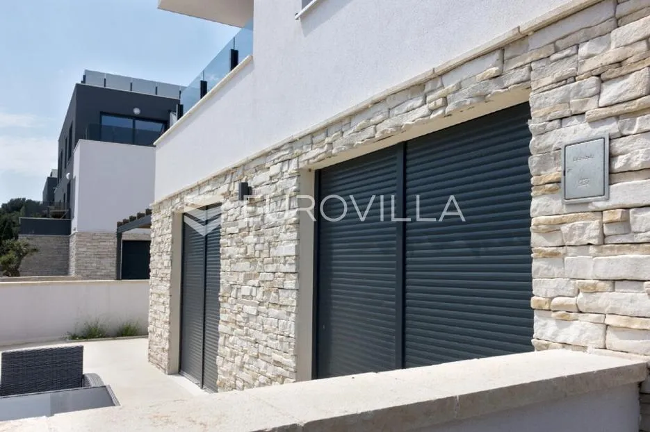 poreč, la mula, luksuzan trosoban stan 63 m² novogradnja - slika 11