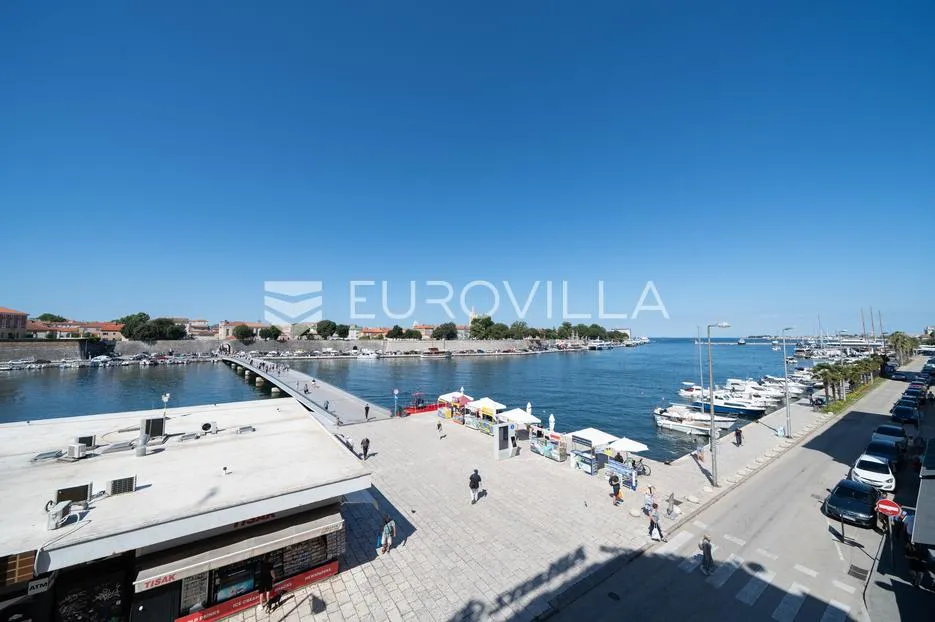 zadar, branimirova obala, trosoban stan s pogledom na more na izvrsnoj lokaciji - slika 3