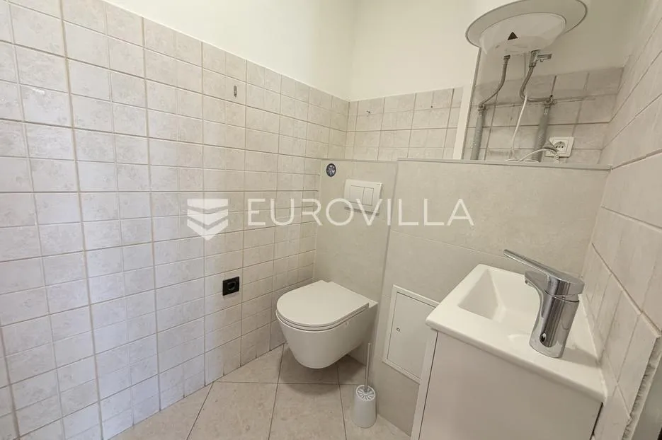 rijeka, brajda, prostran uredski prostor u srcu grada s 6 kancelarija 107 m² - slika 6