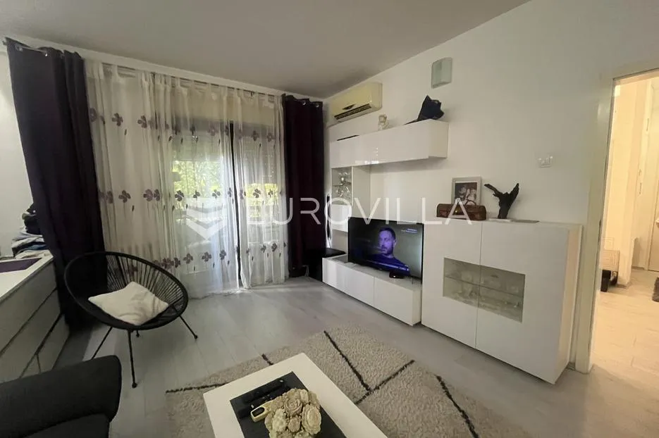 slavonski brod, naselje slavonija stan 82 m² prvi kat - slika 4