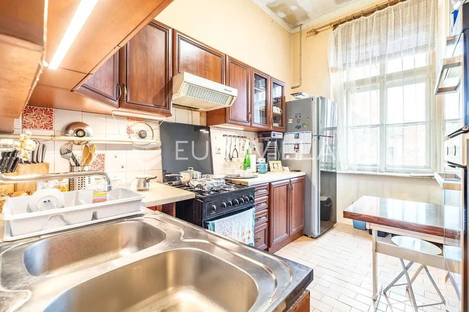 zagreb, zrinjevac, dvoiposoban stan 88 m² - slika 5