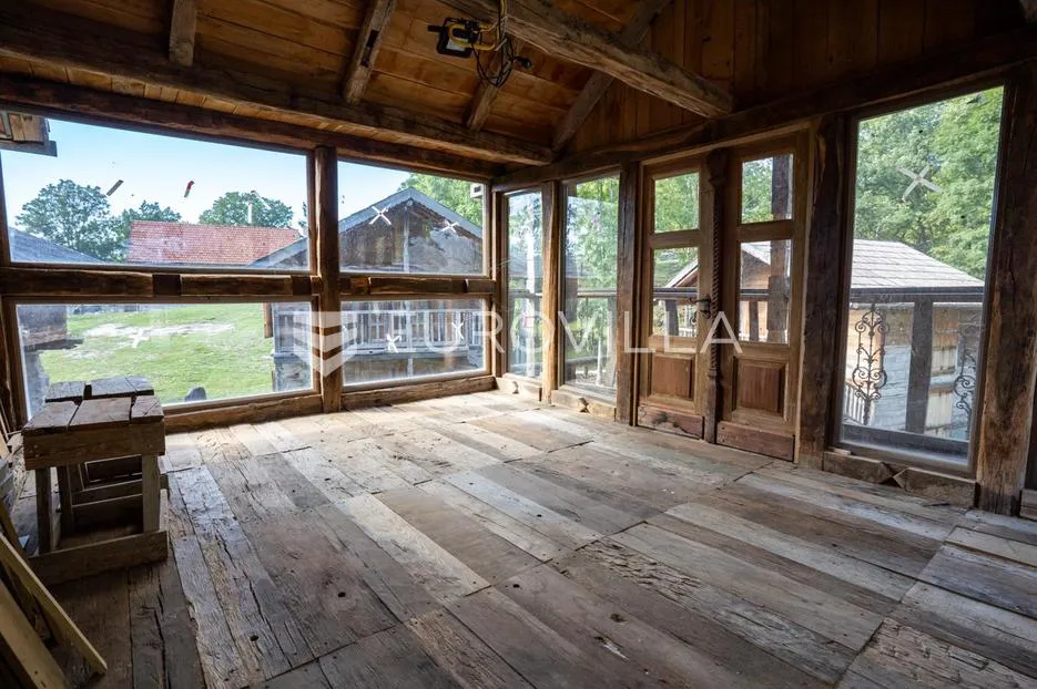 lika, plitvička jezera, ograđeno imanje 40.000 m² s 11 kuća, izuzetna rijetka investicija - slika 35