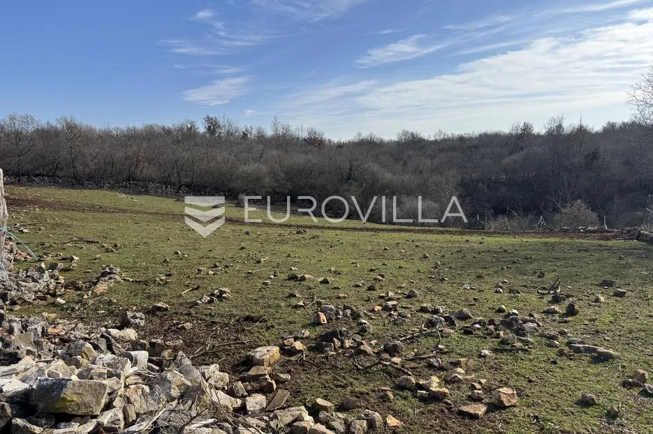 istra, poreč okolica - građevinsko zemljište 1029 m2 na rubu urbanizacije okruženo zelenilom - slika 4