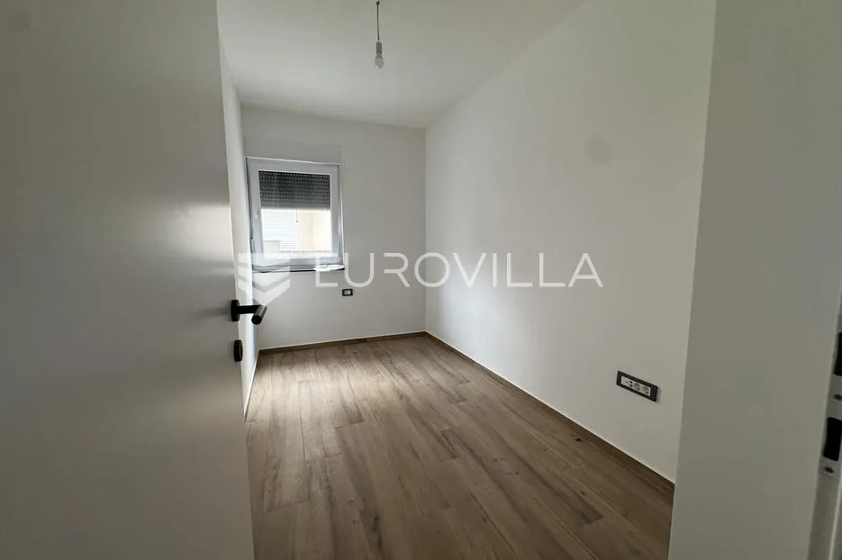 pag, šimuni, trosoban stan s vrtom 120 m od mora - slika 10