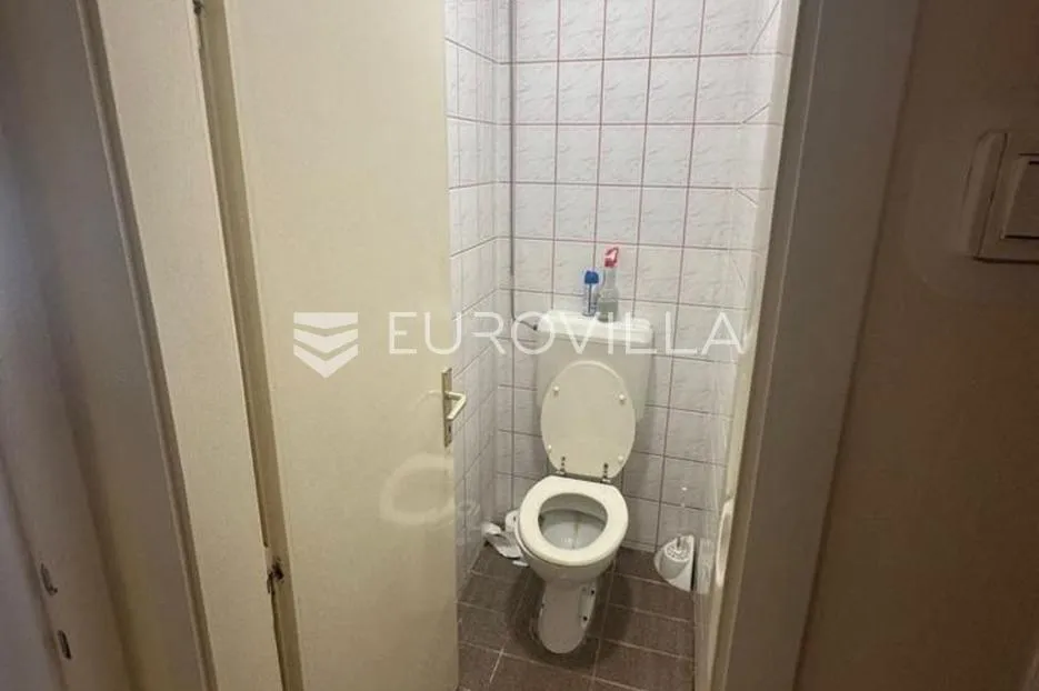 vinkovci, trosoban stan za najam u centru, 110 m² - slika 9
