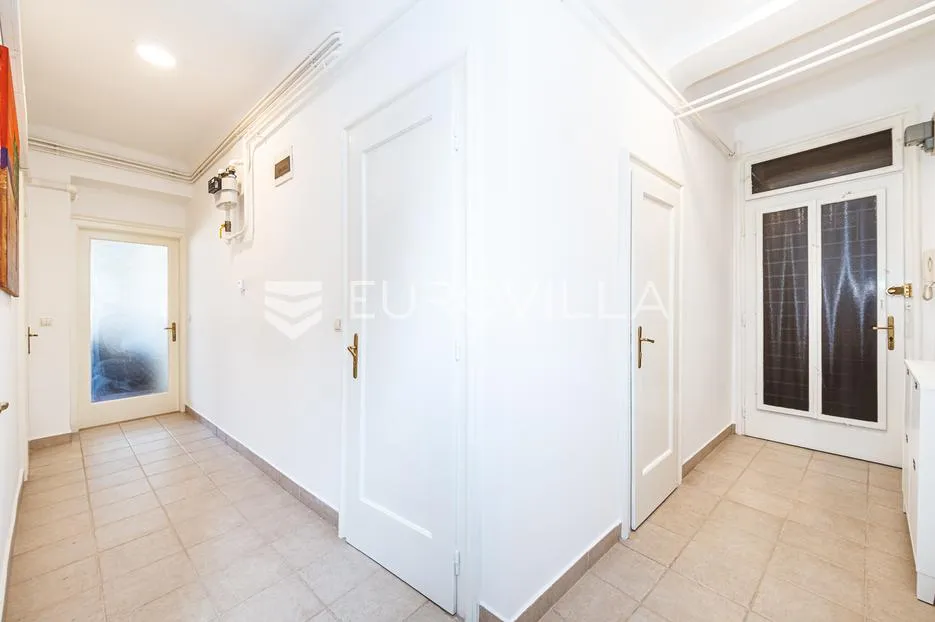 zagreb, črnomerec, ilica renoviran trosoban stan 57 m² - slika 9