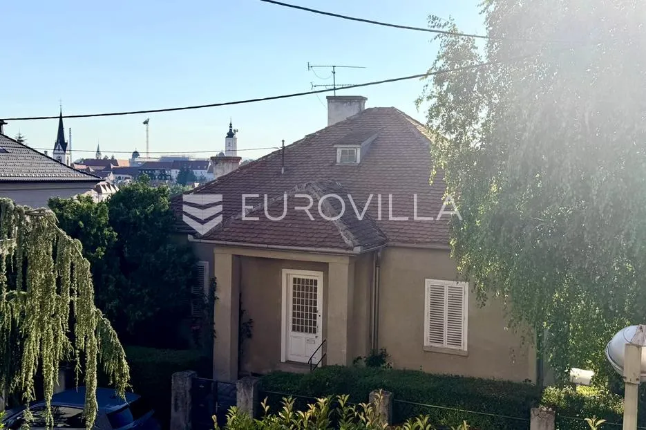 Zagreb, Šalata, Vramčeva, samostojeća obiteljska kuća na zemljištu 472 m²