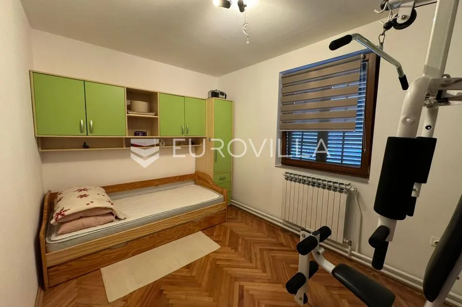 vrpolje, kvalitetna višenamjenska zgrada od 800 m² - slika 34