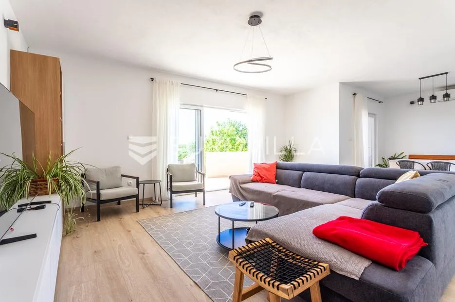 kaštel novi, rudine, trosoban stan površine 112 m² s pogledom na more - slika 2