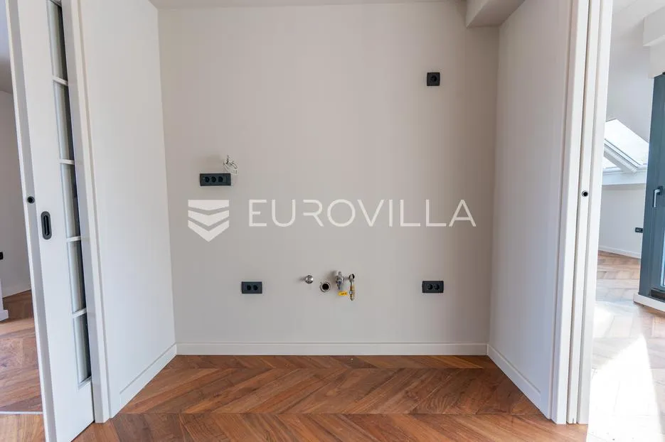 požega, ekskluzivan dvoetažni stan s galerijom - slika 11