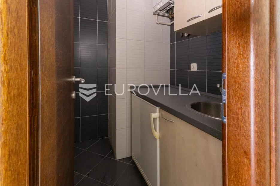 slavonski brod, poslovni prostor 250,14 m² centar - slika 15