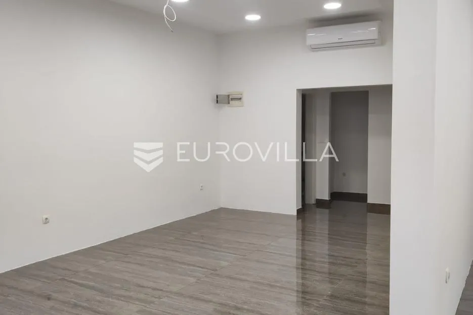 Požega, moderan poslovni prostor 38 m²