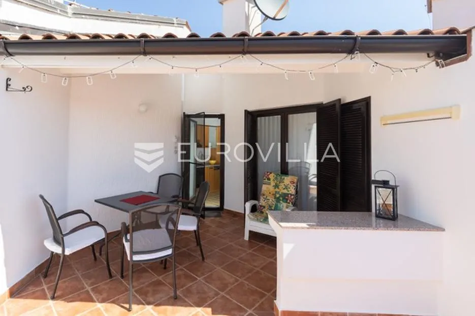 istra, barbariga, elegantan i svijetao stan 44 m² s dvije velike terase na 1. katu - slika 2