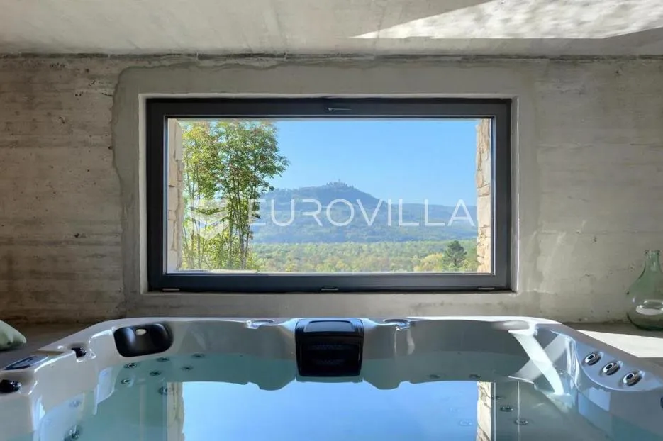 istra, motovun, luksuzna dizajnerska vila s infinity bazenom i panoramskim pogledom - slika 29