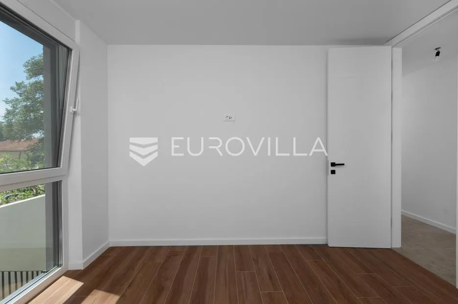 omišalj, otok krk, trosoban stan s okućnicom, 150m od mora - slika 9