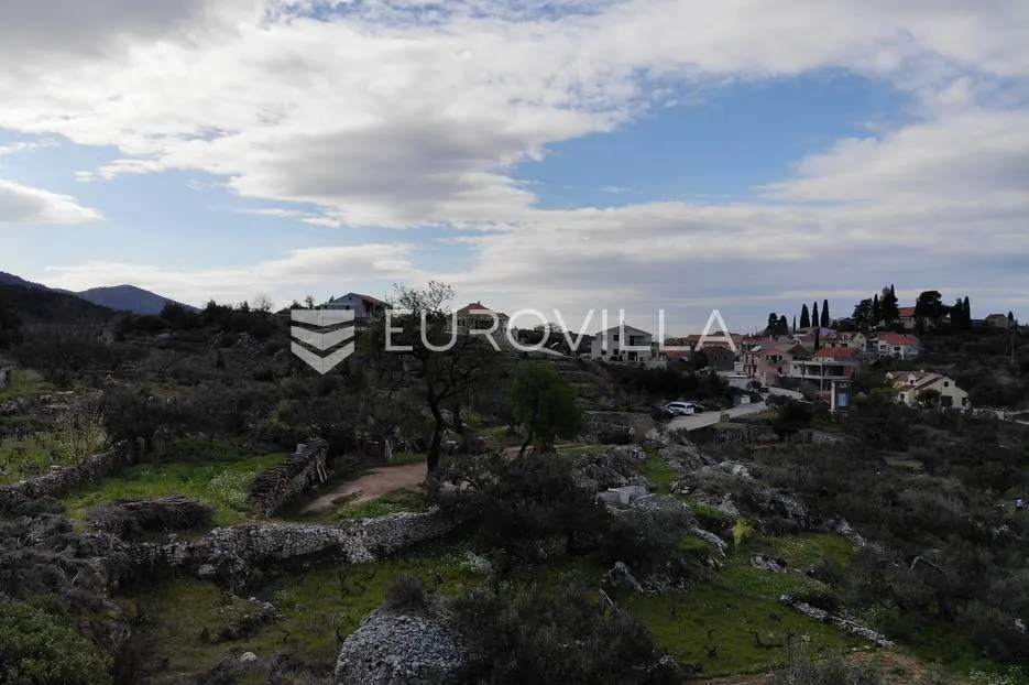 otok hvar, jelsa, atraktivno građevinsko zemljište 1110,50 m² s idejnim projektom - slika 13