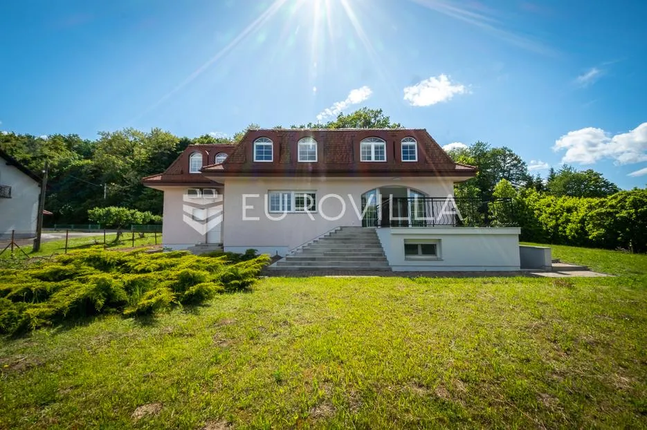 samobor, perivoj, obiteljska vila netto površine 323 m² na zemljištu 2.087 m² - slika 38