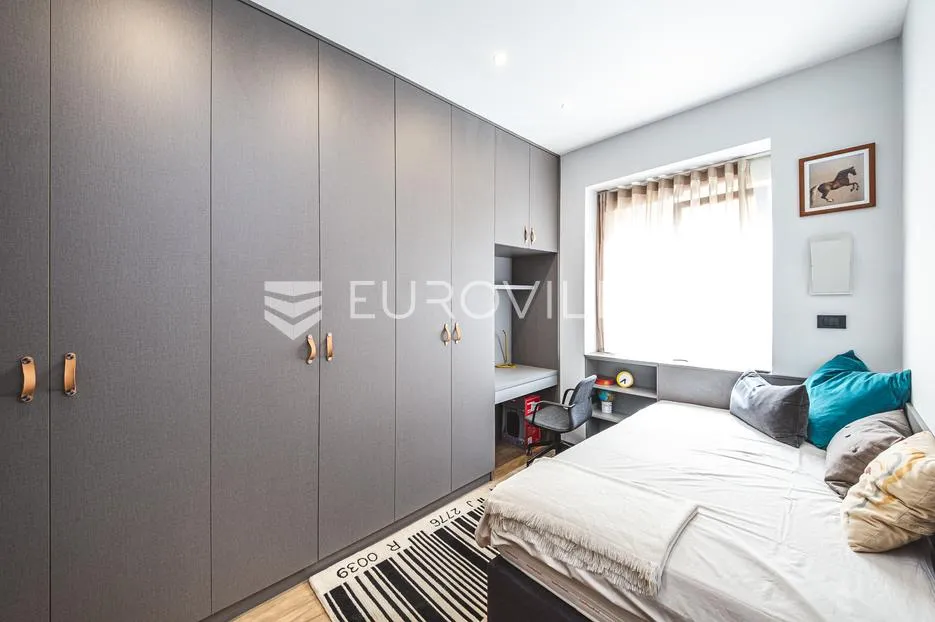 zagreb, kvaternikov trg, prekrasan moderan trosoban stan 53 m² - slika 8