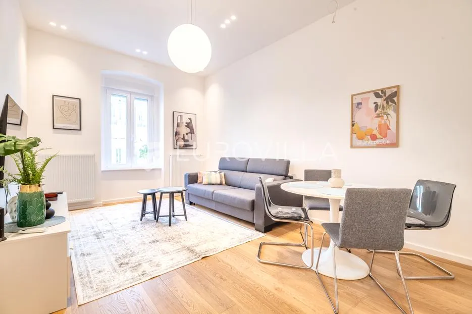 Zagreb, Centar, predivan novouređen dvosoban stan, 51 m²