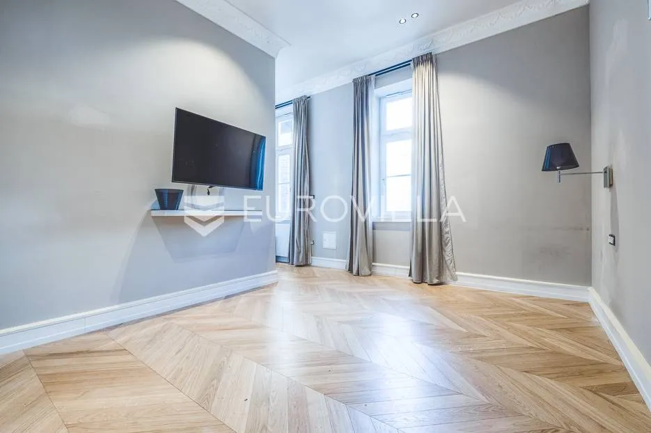 zagreb, zrinjevac luksuzan namješten četverosoban stan 170 m² - slika 10
