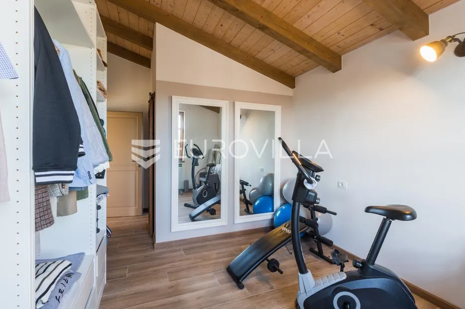 istra, peresiji, jedinstvena samostojeća kuća 200m2 s bazenom - slika 26
