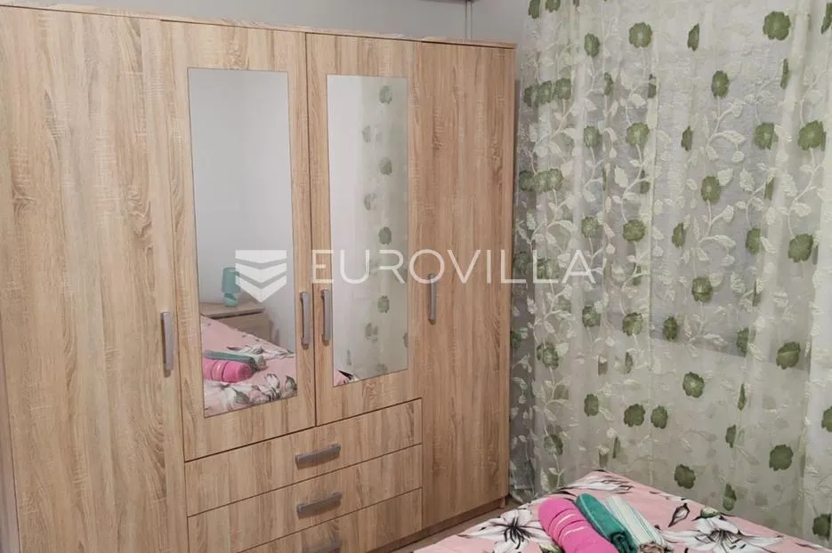istra, tinjan, samostojeća kuća s bazenom i okućnicom 350m2 - slika 32