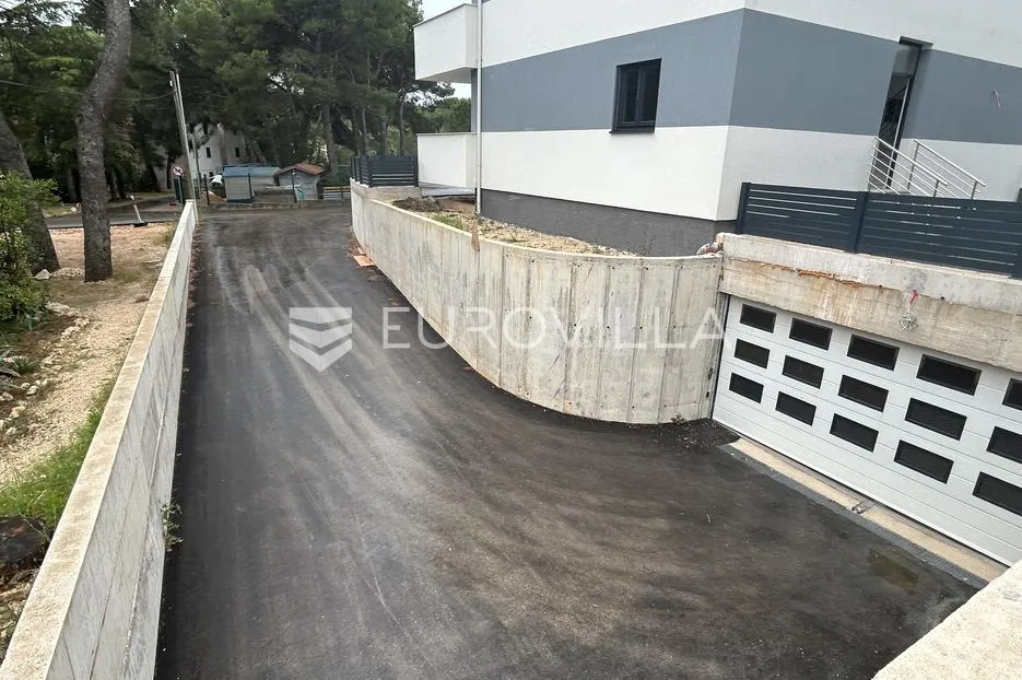 biograd na moru, dvosobni apartman u prizemlju površine 69,85 m² - slika 9