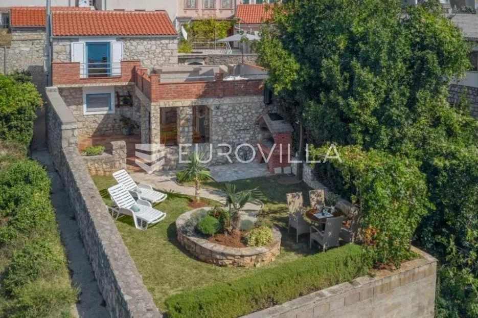 Crikvenica, kamena kuća s panoramskim pogledom na more