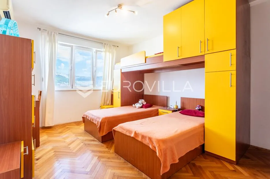 split, mosećka ulica, dvosoban stan na odličnoj lokaciji - slika 9