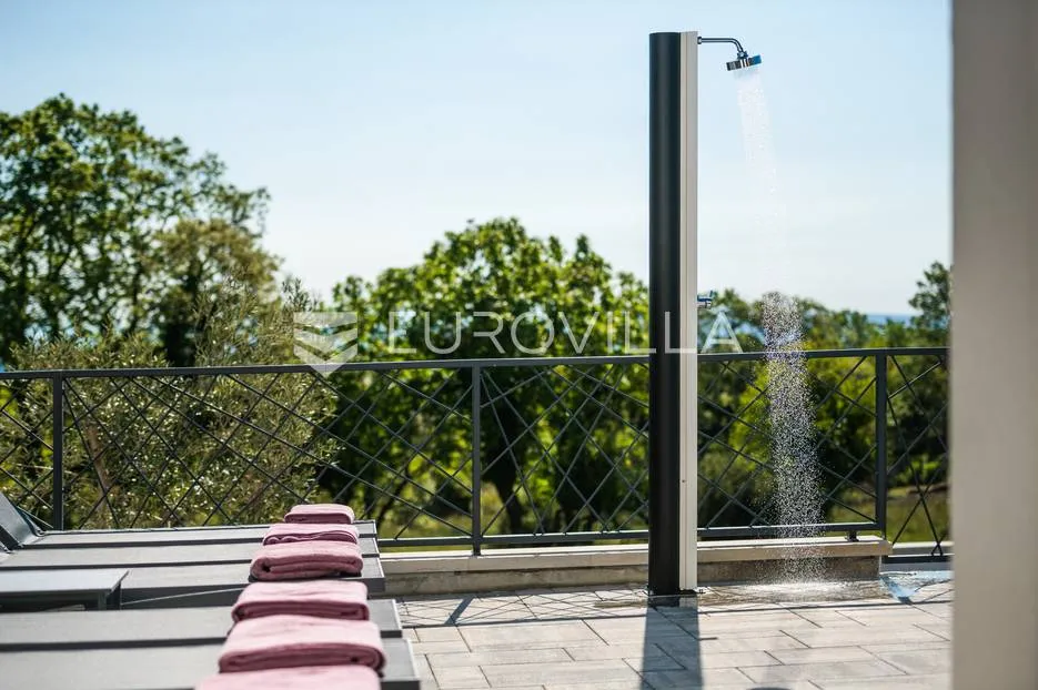istra, krnica, moderna samostojeća kuća s bazenom i pogledom na more, 200 m² - slika 26