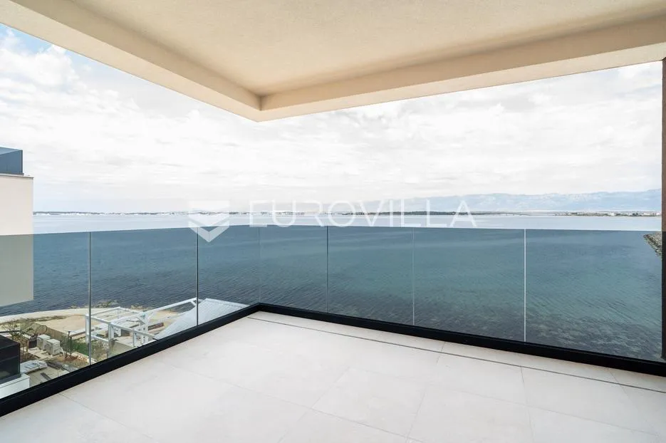zadar, privlaka, luksuzni dvosoban stan 1. red do mora, 114,01 m² - slika 5