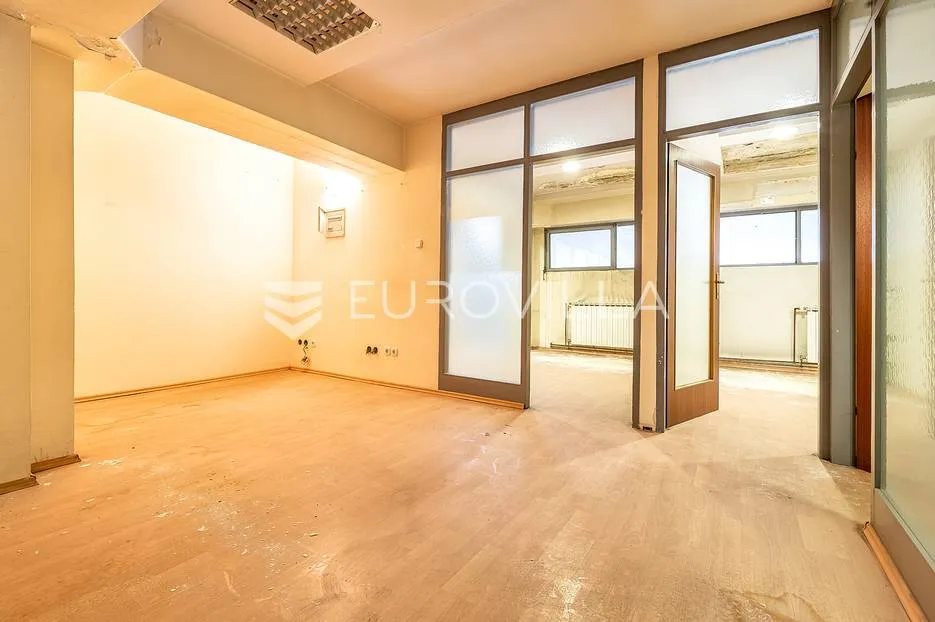 zagreb, donja dubrava, višenamjenski poslovni prostor neto korisne površine od 603 m² - slika 13