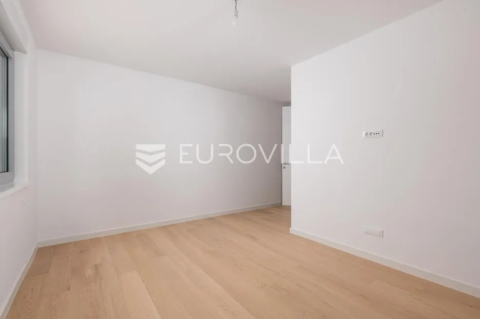 opatija, centar, dvosoban stan u novogradnji nkp 112 m2 - slika 11