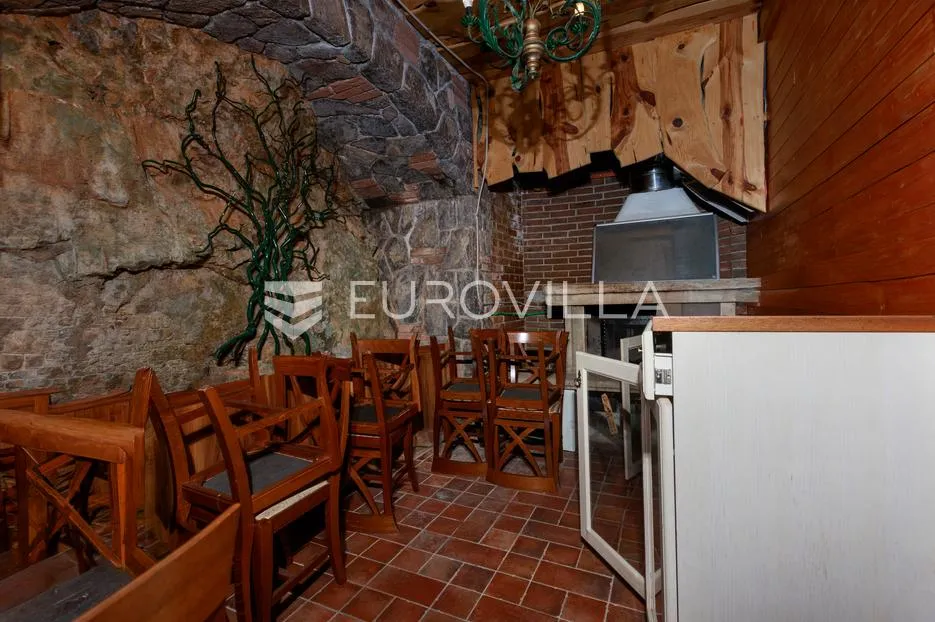 opatija, volosko, reprezentativan poslovni prostor, terasa 100 m² - slika 24